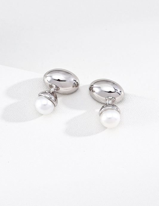 【Dew of Gold】Water drop motif earrings with the beautiful luster of freshwater pearls
