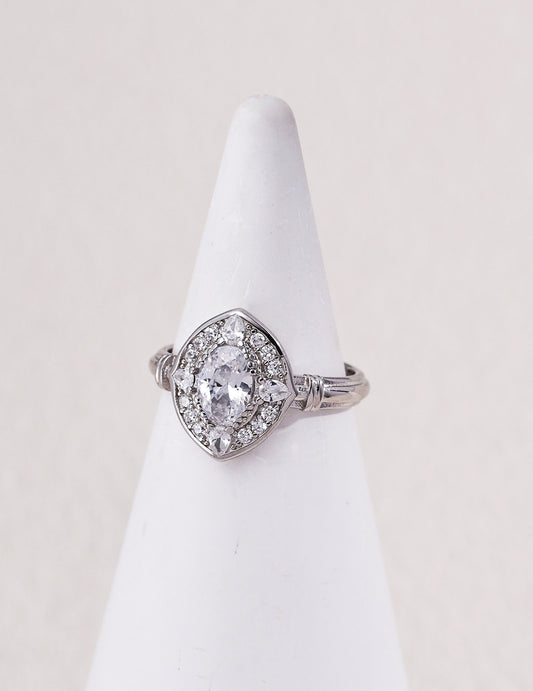 925 Sterling Silver Vintage-Style Zircon Ring