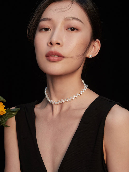 Freshwater Pearl Elegant Necklace - A Masterpiece of Craftsmanship