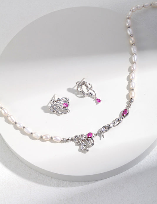 S925 Ribbon Motif Asymmetrical Zirconia Earrings