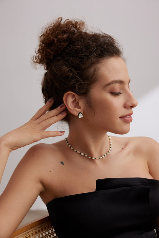 Freshwater Pearl Synthetic Emerald Sophisticated Elegant Necklace