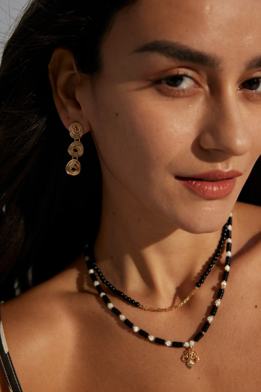 Silver 925 Black Agate & Shell Necklace with Zirconia (D0515-2)