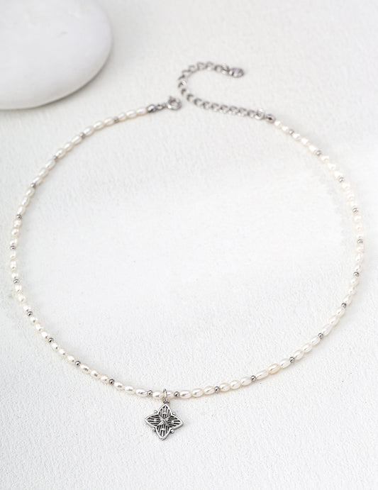 Four-leaf Clover x Cross Star Freshwater Pearl Necklace Gold Plated