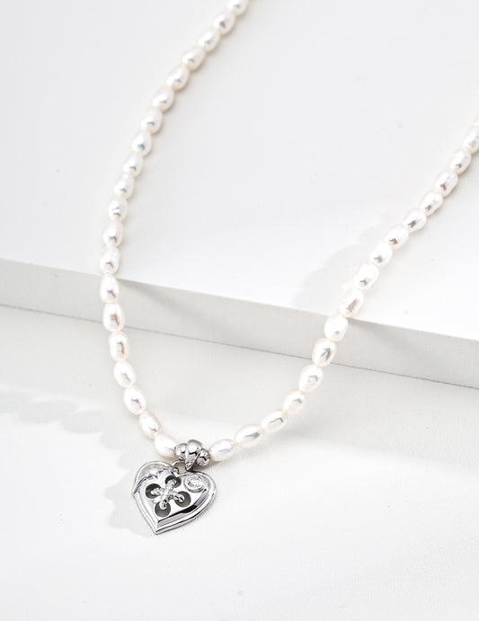 925 Sterling Silver Zirconia Button Motif Necklace - A Lucky Sparkle to Brighten Your Everyday