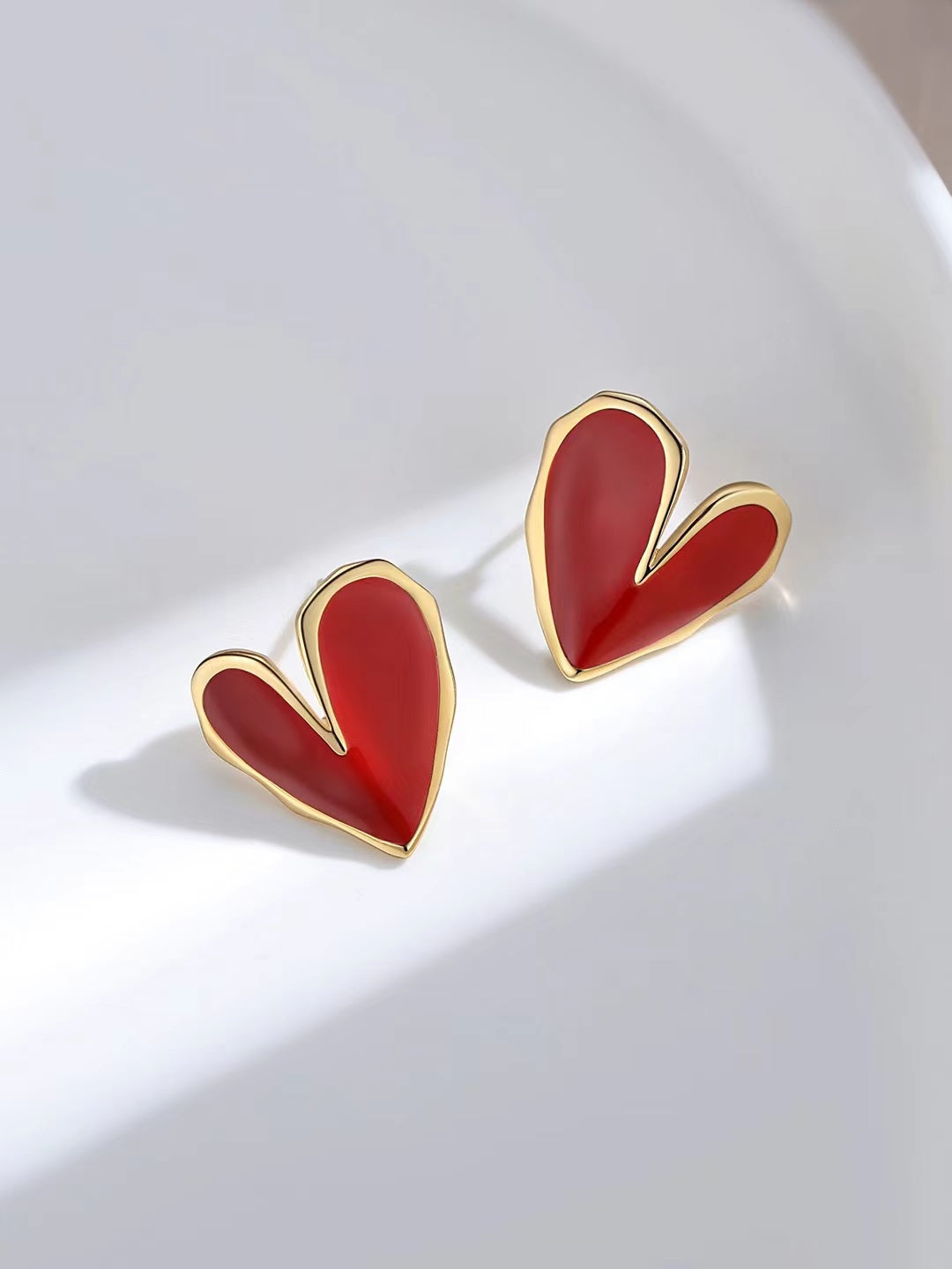 Red Oildrop Glaze Pierced Earrings E0567