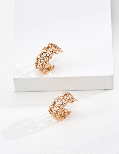 [Golden Willow] Willow Leaf Motif Earrings with Zirconia, Gold Plated - Brings Good Fortune