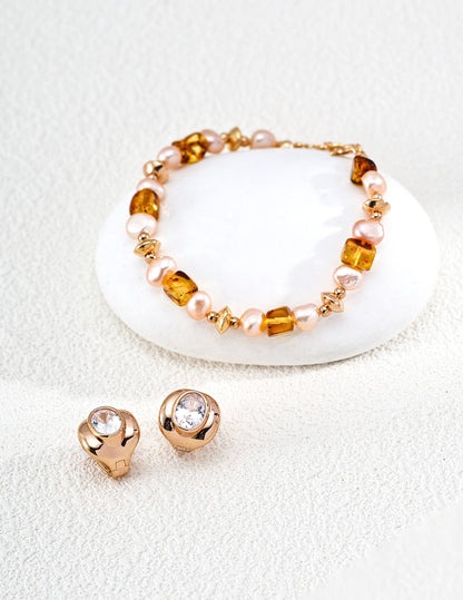 【金の蕾】ジルコニア ミニマルデザイン ピアス 金メッキ