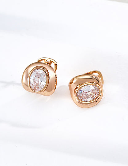 【金の蕾】ジルコニア ミニマルデザイン ピアス 金メッキ