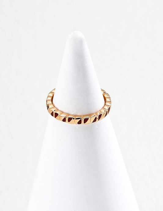 Vintage gold ring with silver 925 and striking red enamel