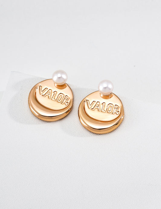Freshwater Pearl "Valor" Design Earrings: A glamorous gift for the strong-willed woman.