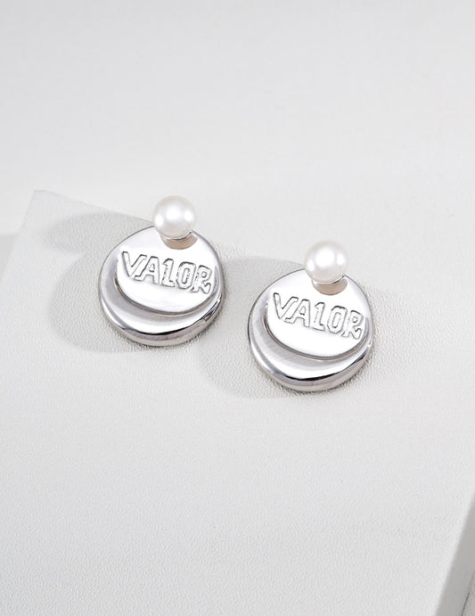Freshwater Pearl "Valor" Design Earrings: A glamorous gift for the strong-willed woman.