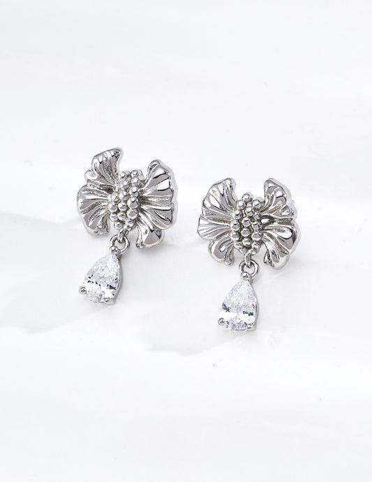 Ribbon Motif Zirconia Earrings Vintage-Style Drop Design
