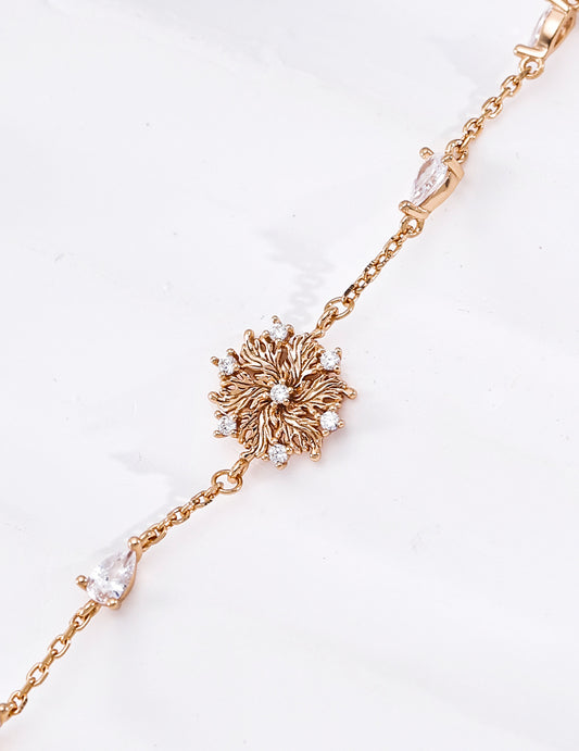Lily Petal Zirconia Bracelet: Delicate sparkle for your wrist
