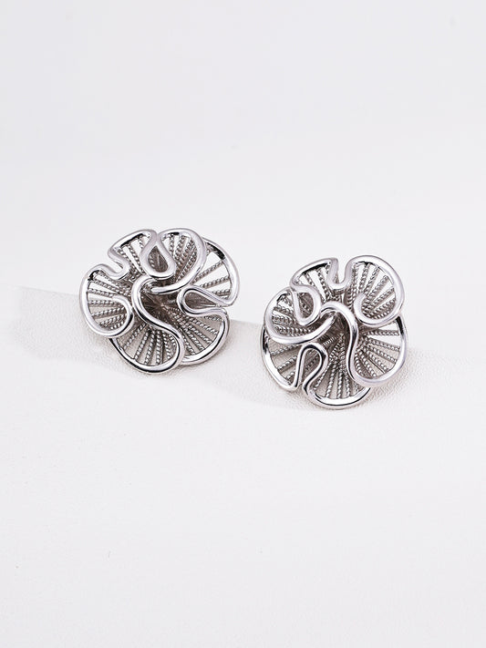 S925 Flower Motif Earrings: Ornate 3D Design