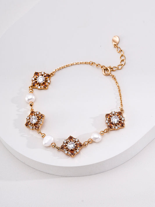 Hōsōge Motif Bracelet, Zirconia, Freshwater Pearl, Antique Style
