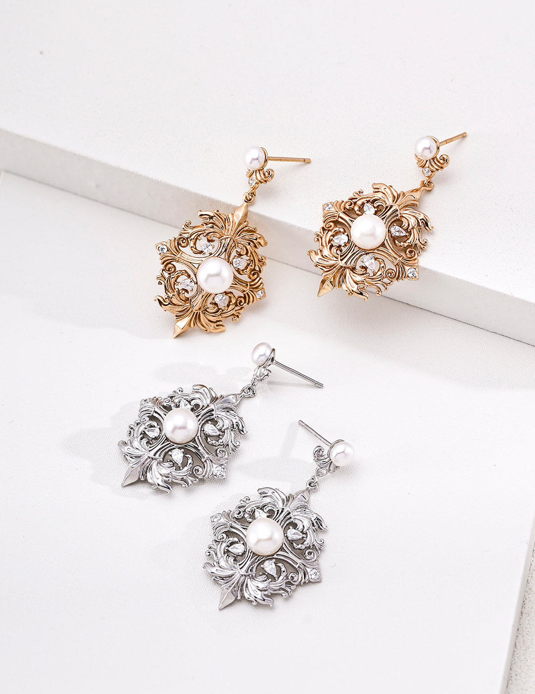 淡水パール ロココ調 クラシックフラワー ピアス