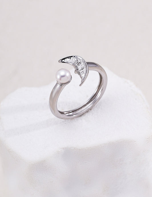 Side profile of the Moon Goddess Crescent Moon and Freshwater Pearl Relief Ring