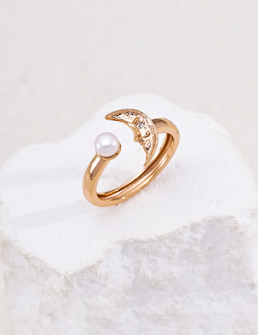 Side profile of the Moon Goddess Crescent Moon and Freshwater Pearl Relief Ring