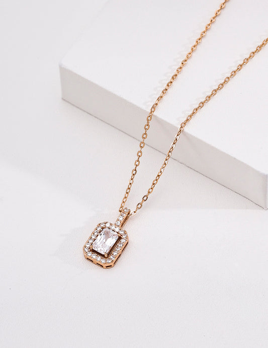 Zirconia Vintage Style Gold Plated Necklace D0567