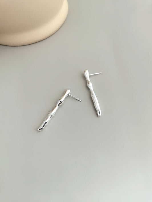 シルバー925 ニュアンスライン モード 個性的 ピアス