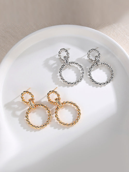 シルバー925 ニュアンス ツイスト ピアス 上品 華奢見え E0651