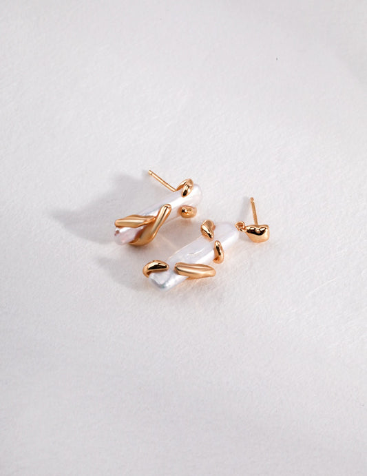 S925 Freshwater Baroque Pearl Asymmetrical Earrings Gold Plated E0896