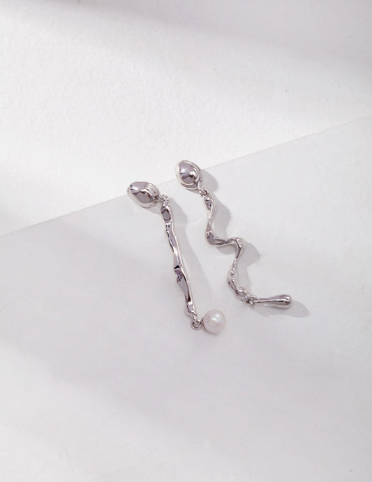 Freshwater Pearl Silver 925 Asymmetrical Streamlined Dangle Earrings