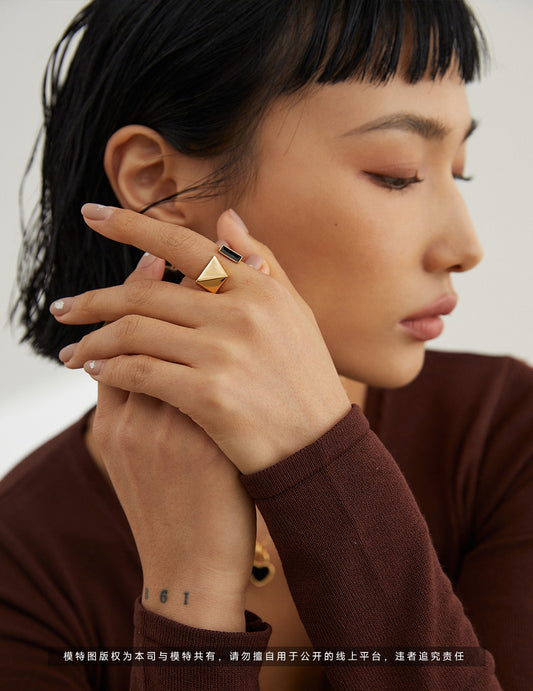S925 Black Enamel Geometric Ring Modern Chic Gold Plated J0131