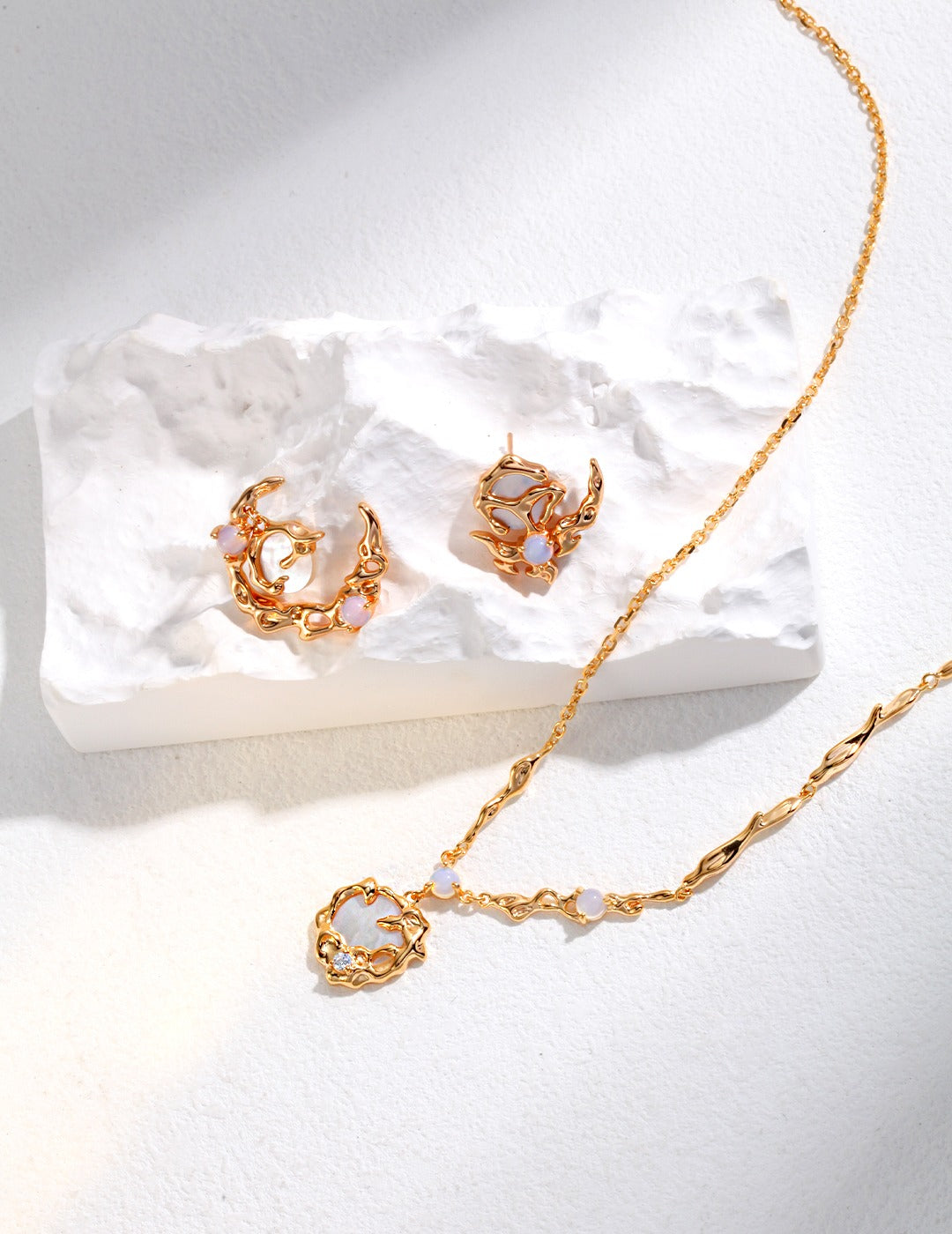 シルバー925 マザーオブパール×オパール アシンメトリーピアス
