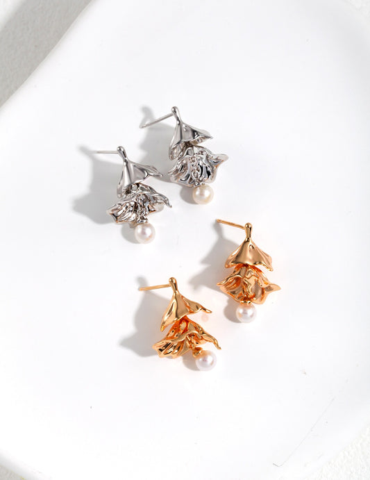 S925 Freshwater Pearl Earrings "Mai" - Elegant 3D Flower Motif