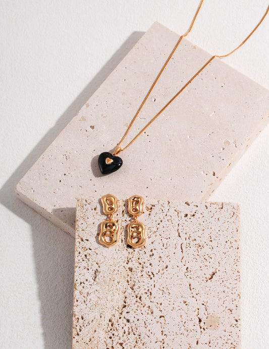 Silver 925 Heart-shaped Black Enamel Gold Plated Necklace