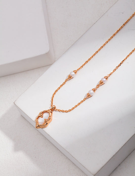 S925 Mother of Pearl Fluid Design Vintage-Style Necklace