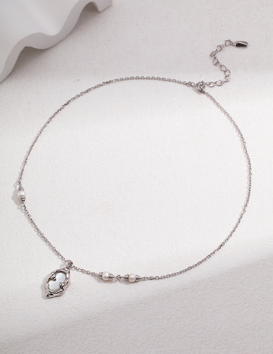 S925 Mother of Pearl Fluid Design Vintage-Style Necklace