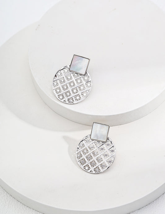 S925 Vintage Style Shell Stud Earrings Elegant