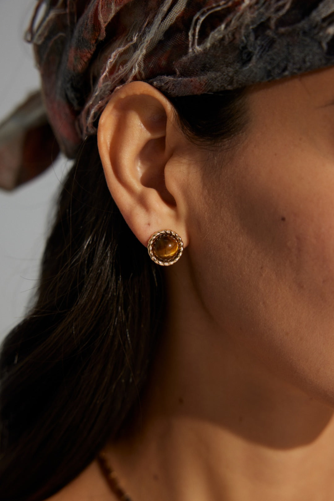 SV925 タイガーアイ ミニマル ピアス フレンチスタイル E01137-2