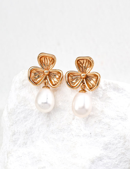 S925 Clover Freshwater Pearl Simple Elegant Earrings