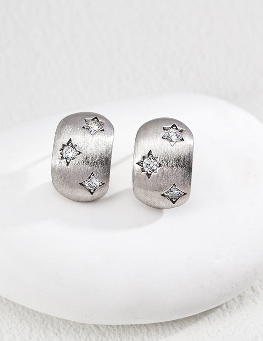 S925 Vintage-Style Hairline Finish Modern Stud Earrings with Sparkling Cubic Zirconia