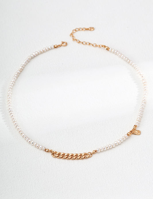 S925 Elegant Necklace with Oval Freshwater Pearls and Vintage-Style Chain