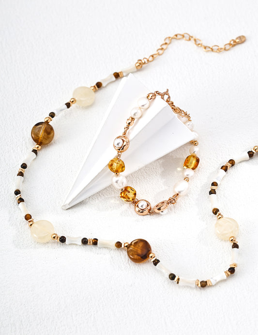 S925 Amber and Freshwater Pearl Bracelet, Gold-Plated Finish