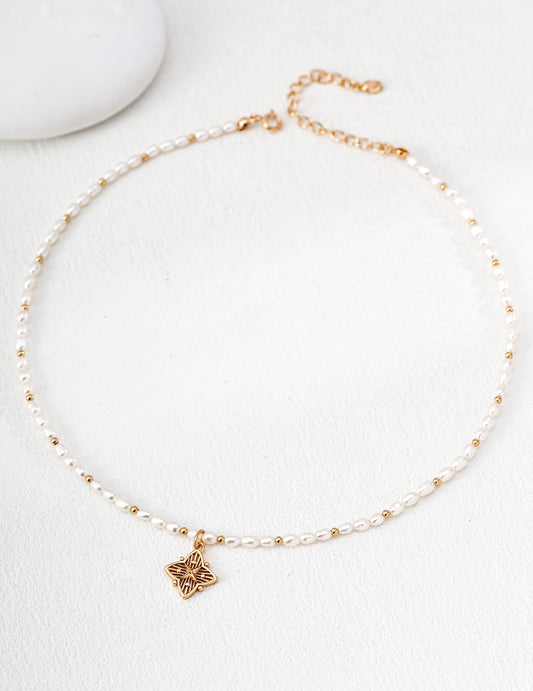 Four-leaf Clover x Cross Star Freshwater Pearl Necklace Gold Plated
