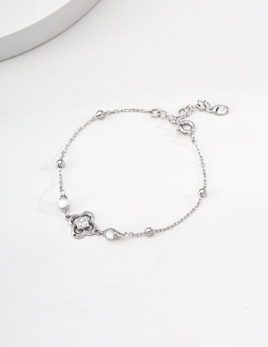 S925 Vintage-Style White Shell Bracelet - Gracefully radiant on your wrist