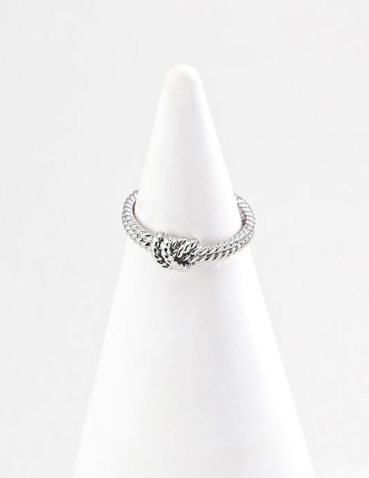 Silver 925 Braided Knot Design Ring: Delicate Texture Adorns Your Hand