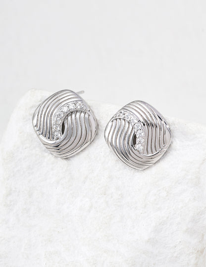 Sterling Silver 925 Zirconia Twisted Design Earrings: The Aesthetics of Flowing Forms