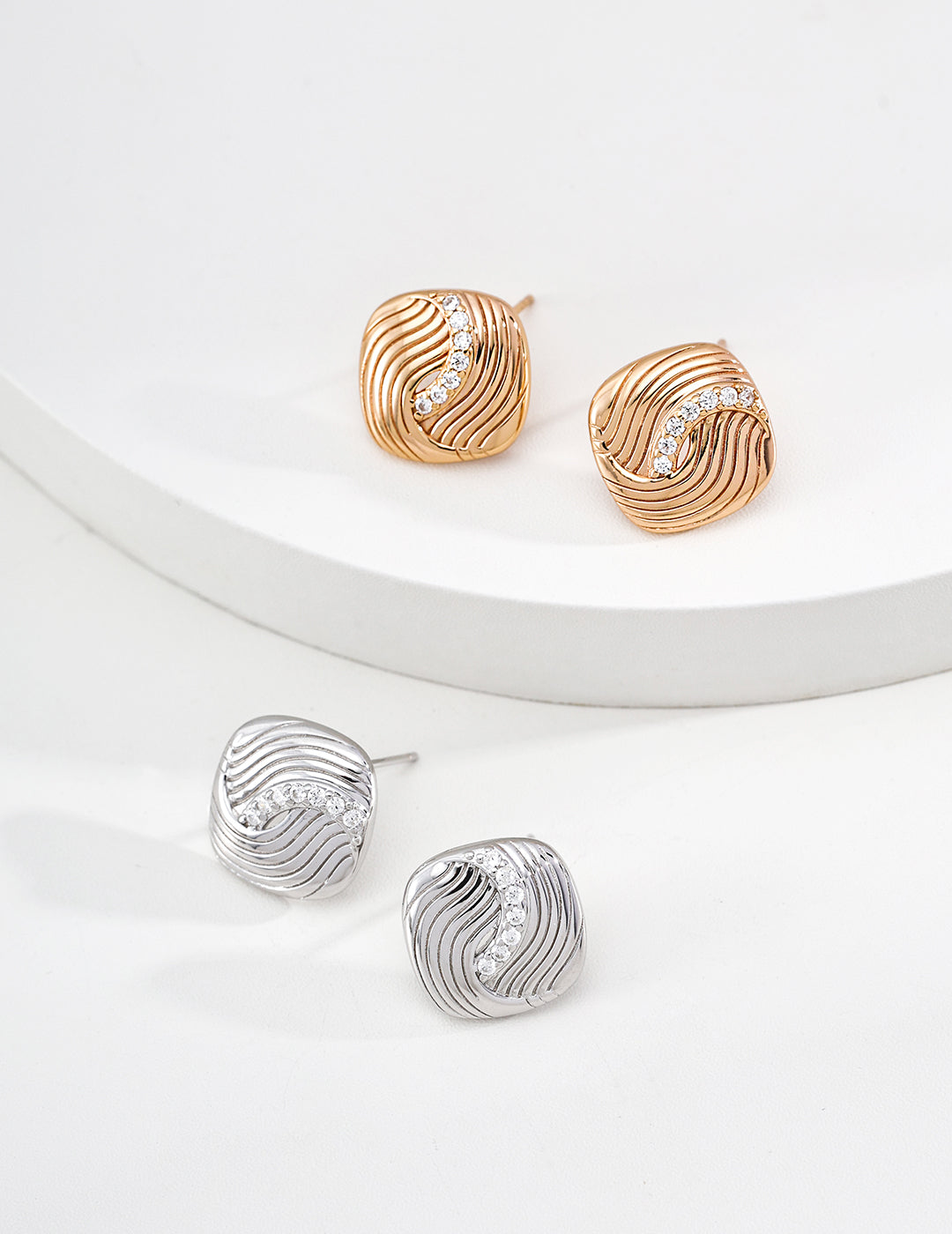 Sterling Silver 925 Zirconia Twisted Design Earrings: The Aesthetics of Flowing Forms