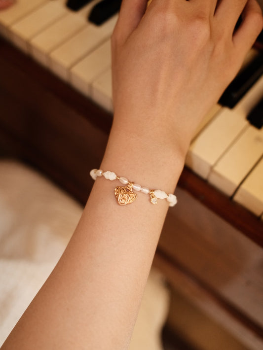 White Shell Heart Scroll Bracelet French Court Style S925