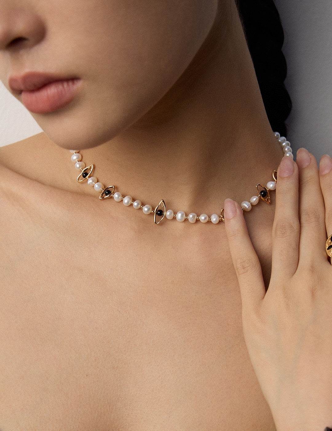 Freshwater Pearl Black Agate Necklace D0588