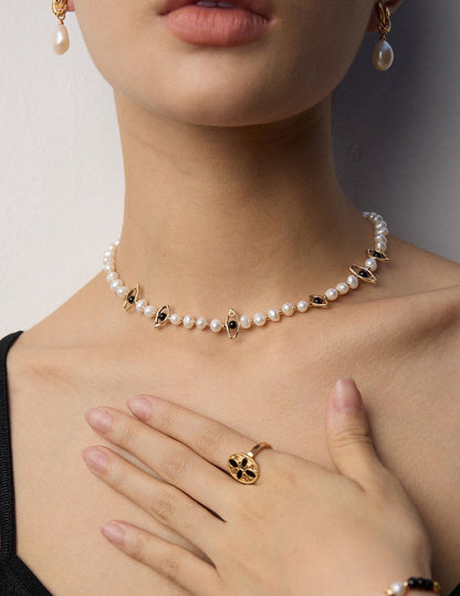 Freshwater Pearl Black Agate Necklace D0588